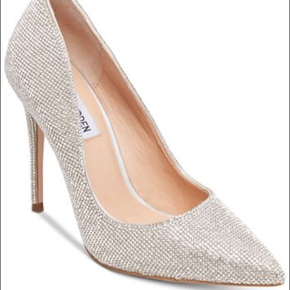 Steve Madden Shoes - Steve Madden Daisie pumps